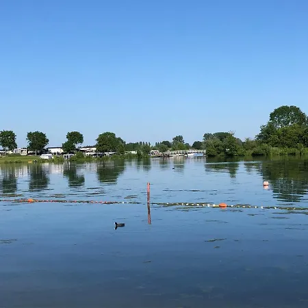 Groene Eiland Parque de Campismo Appeltern